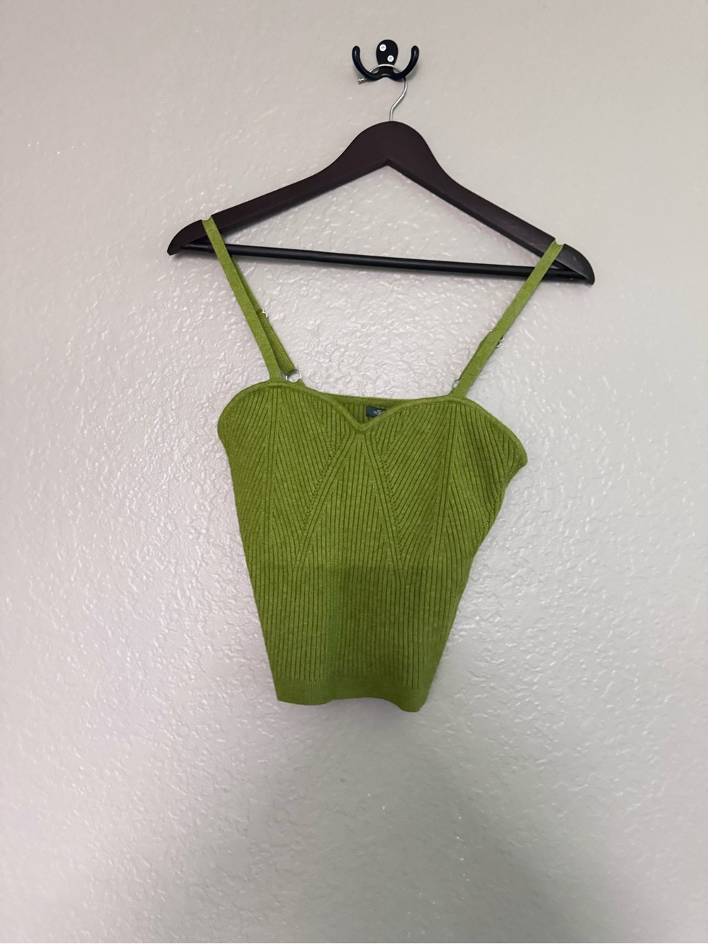 NWT $18 Wild Fable • Crop Top • Green • Adjustable Straps • M